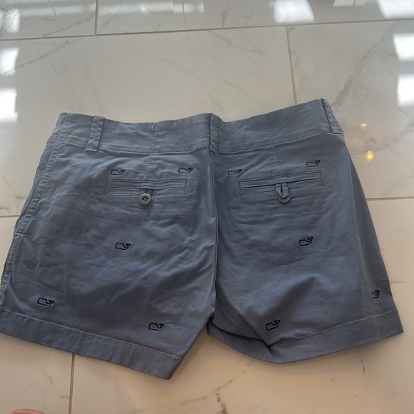 Vineyard Vines Logo shorts - Picture 2 of 2